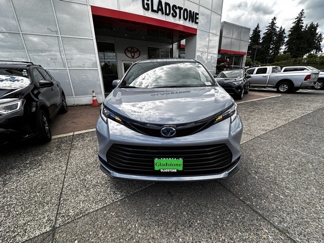 new 2025 Toyota Sienna car