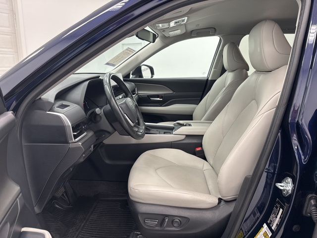 used 2024 Toyota Grand Highlander car, priced at $39,999