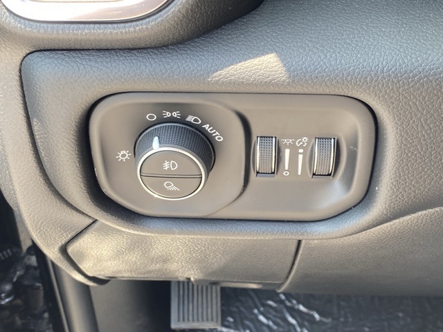 new 2025 Ram 2500 car, priced at $64,328