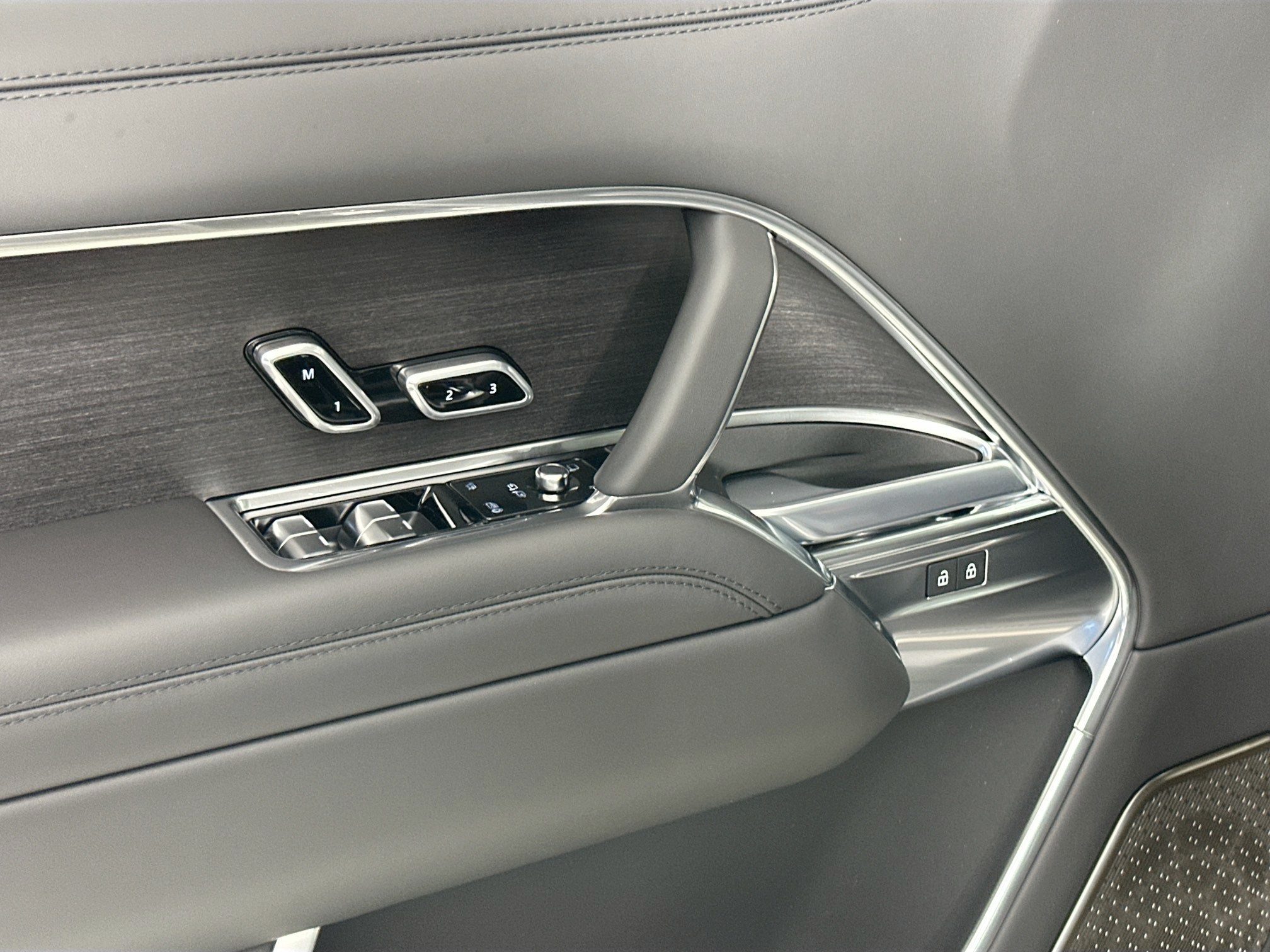 new 2025 Land Rover Range Rover car, priced at $182,180