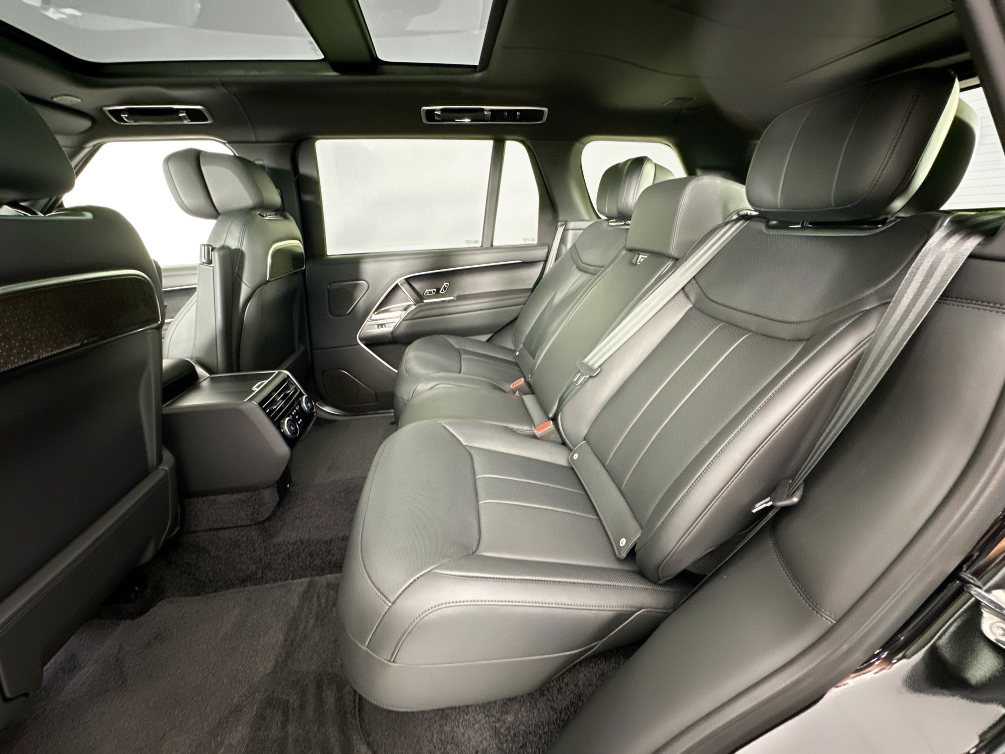 new 2025 Land Rover Range Rover car, priced at $182,180