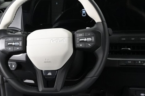 new 2025 Kia K4 car, priced at $28,088