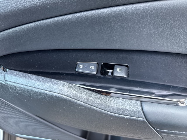 used 2023 Kia Sportage Hybrid car, priced at $34,990