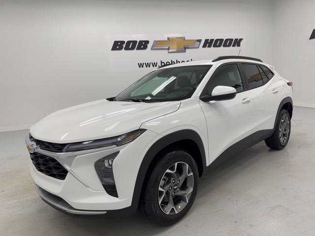 new 2025 Chevrolet Trax car, priced at $23,500