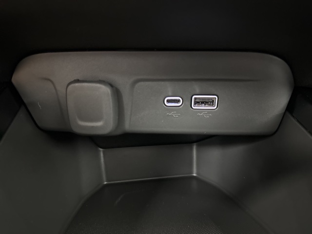 new 2025 Chevrolet Trax car, priced at $23,500