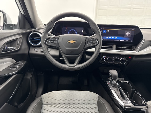 new 2025 Chevrolet Trax car, priced at $23,500