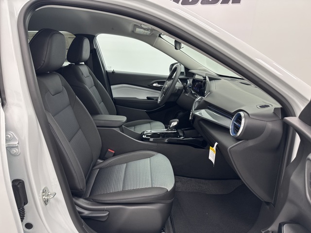 new 2025 Chevrolet Trax car, priced at $23,500