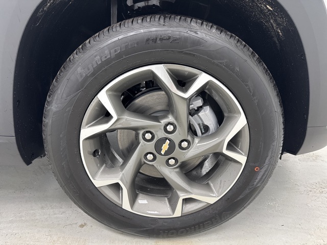 new 2025 Chevrolet Trax car, priced at $23,500