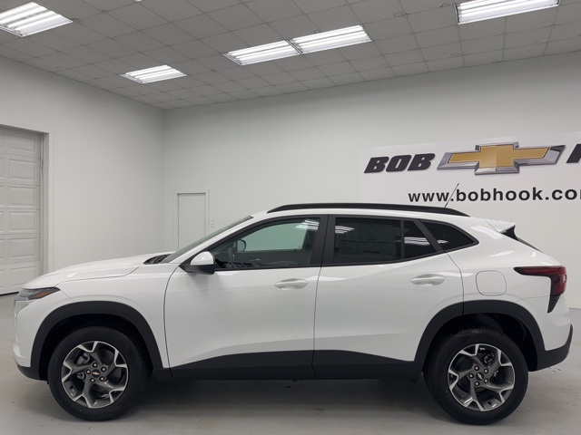 new 2025 Chevrolet Trax car, priced at $23,500