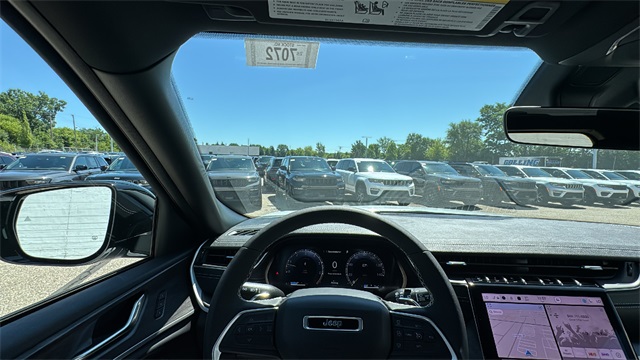 new 2025 Jeep Grand Cherokee car, priced at $44,494