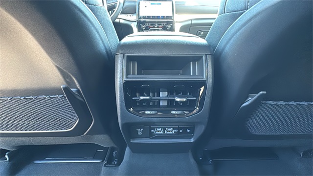 new 2025 Jeep Grand Cherokee car, priced at $44,494