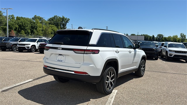 new 2025 Jeep Grand Cherokee car, priced at $44,494