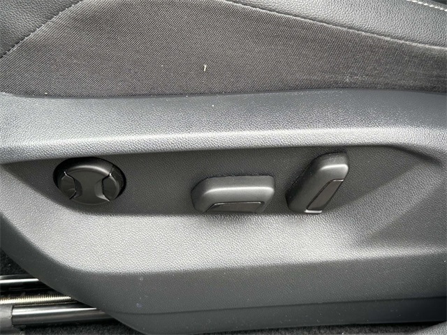 used 2020 Volkswagen Tiguan car, priced at $23,319