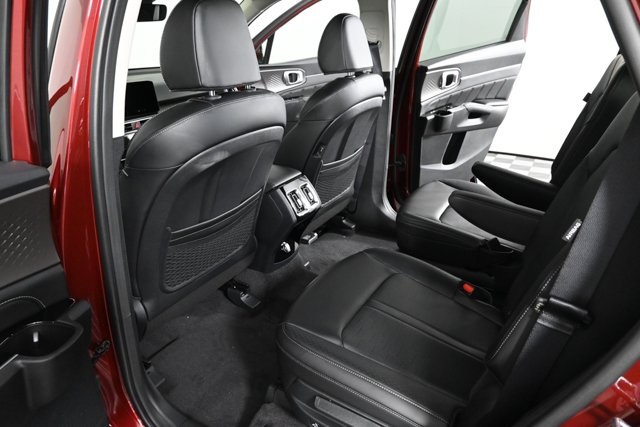 new 2025 Kia Sorento car, priced at $41,185