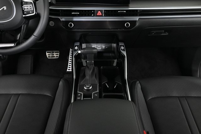 new 2025 Kia Sorento car, priced at $41,185
