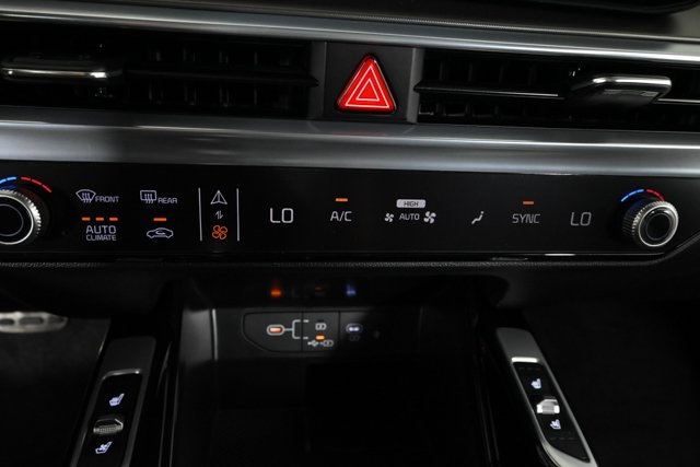 new 2025 Kia Sorento car, priced at $41,185