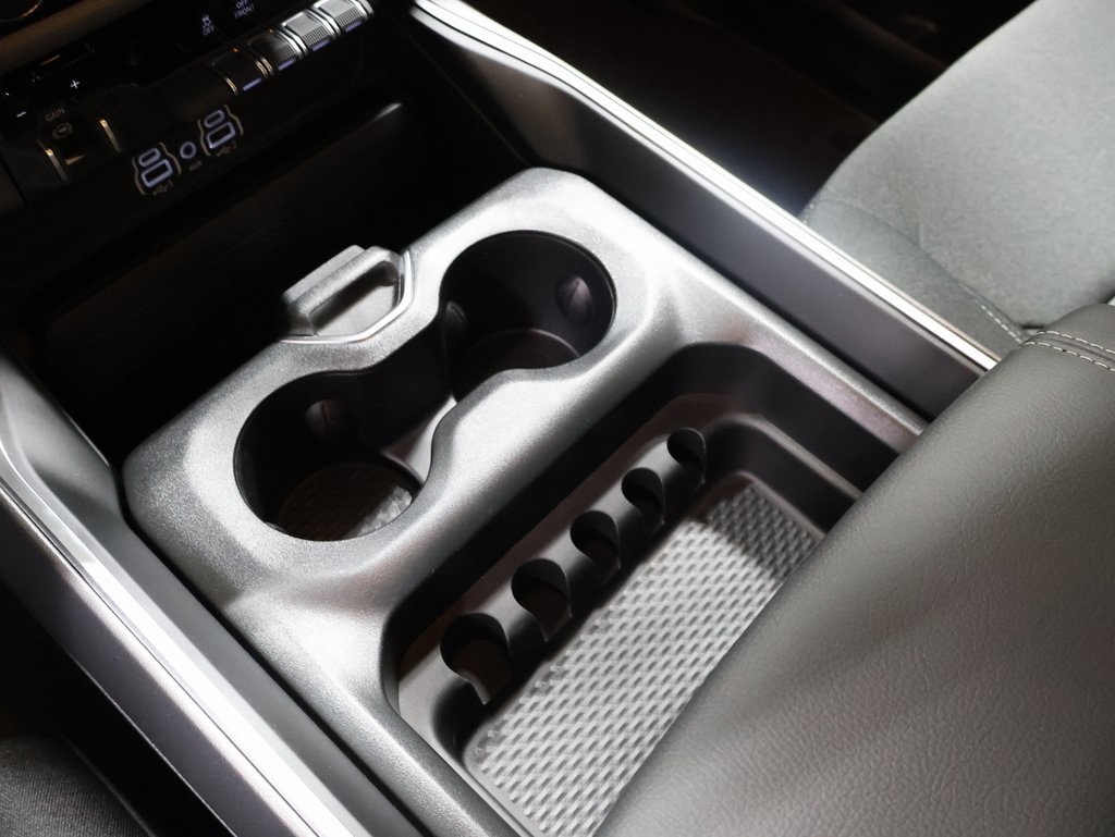 new 2025 Ram 1500 car, priced at $47,923