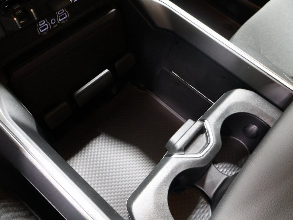 new 2025 Ram 1500 car, priced at $47,923