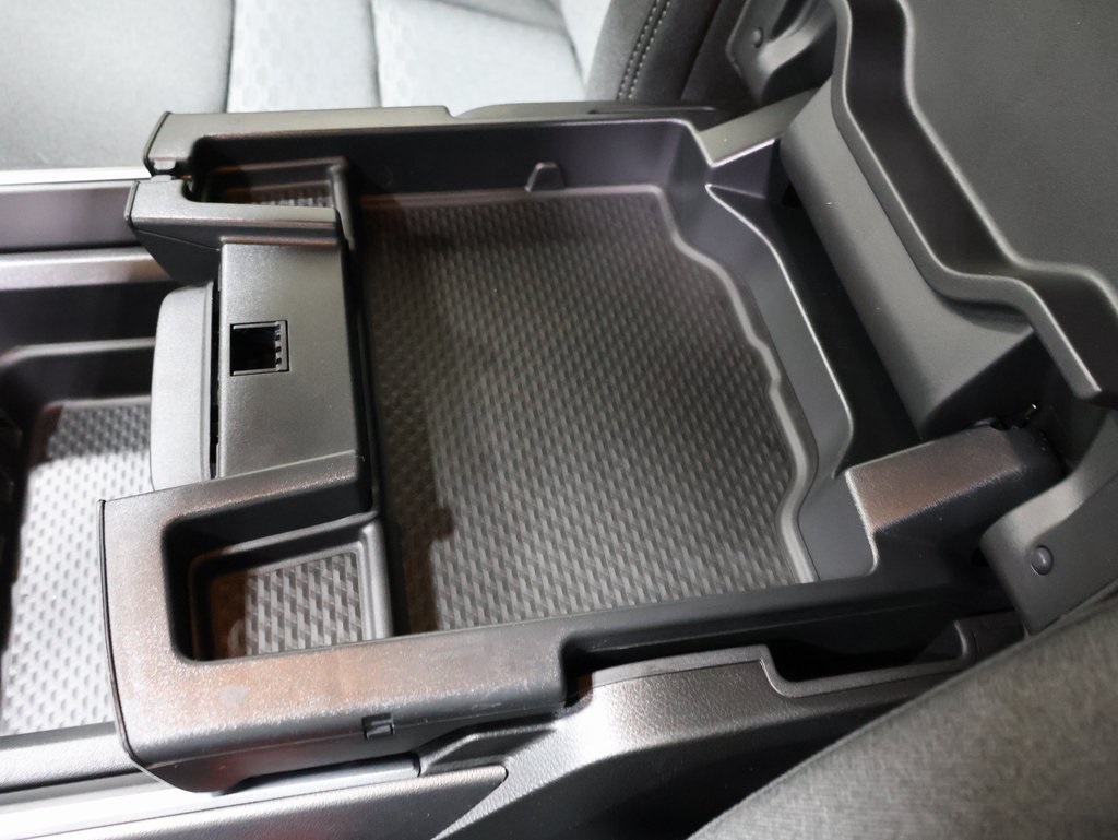 new 2025 Ram 1500 car, priced at $47,923