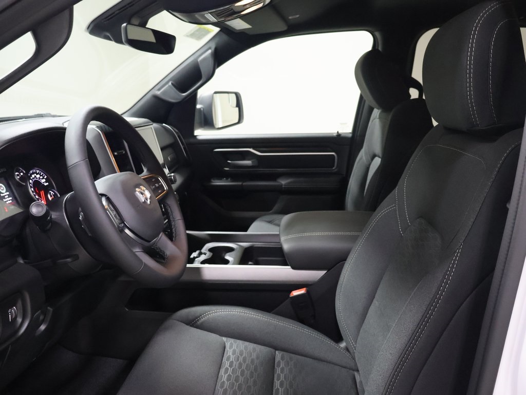 new 2025 Ram 1500 car, priced at $47,923