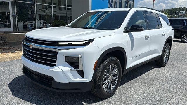 new 2026 Chevrolet Traverse car, priced at $43,695