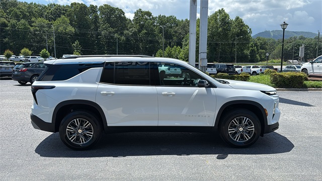 new 2026 Chevrolet Traverse car, priced at $43,695