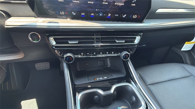 new 2026 Chevrolet Traverse car, priced at $43,695