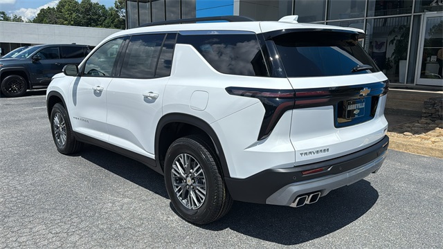 new 2026 Chevrolet Traverse car, priced at $43,695