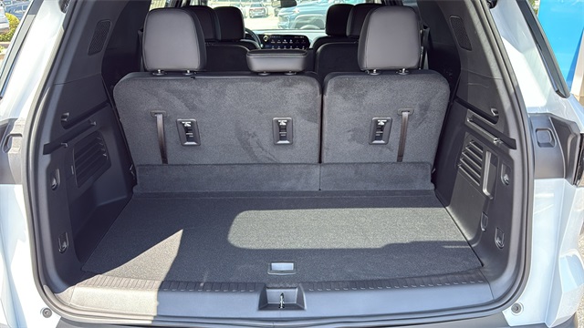 new 2026 Chevrolet Traverse car, priced at $43,695