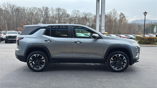 new 2026 Chevrolet Equinox car, priced at $33,095