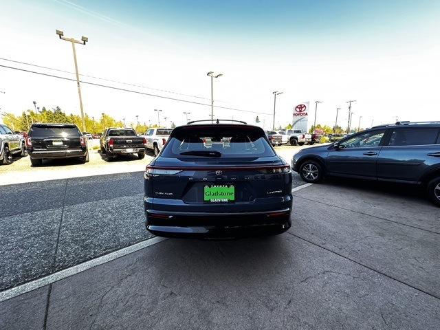 new 2025 Toyota Crown Signia car