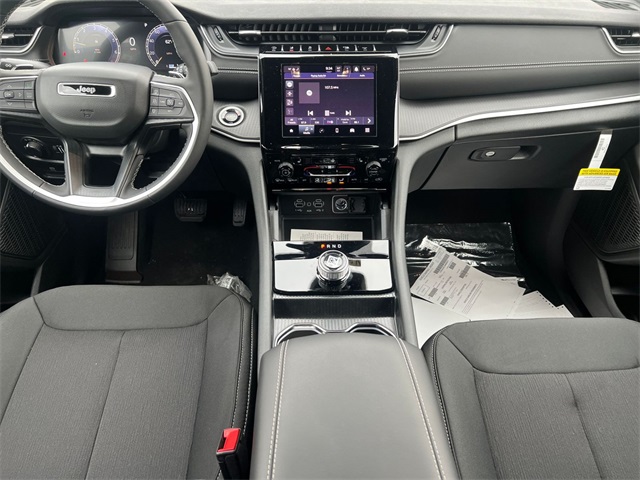 new 2025 Jeep Grand Cherokee L car, priced at $35,218