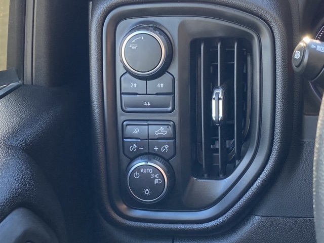 used 2025 Chevrolet Silverado 2500HD car, priced at $53,752