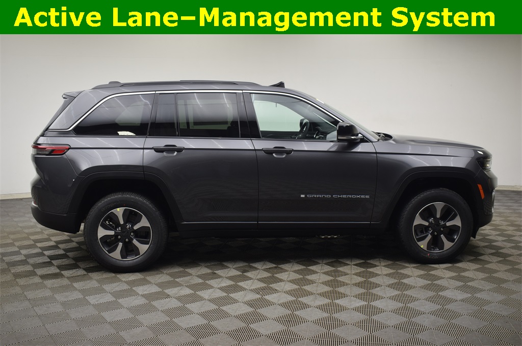 new 2025 Jeep Grand Cherokee car, priced at $51,726