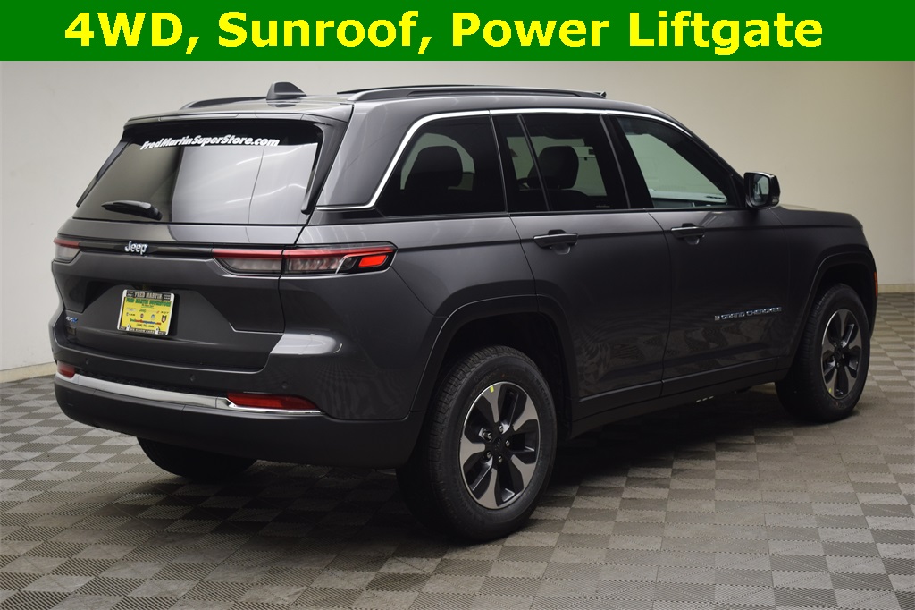 new 2025 Jeep Grand Cherokee car, priced at $51,726