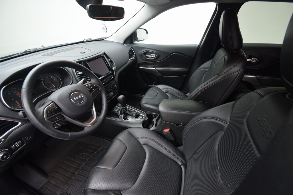 used 2019 Jeep Cherokee car, priced at $21,595