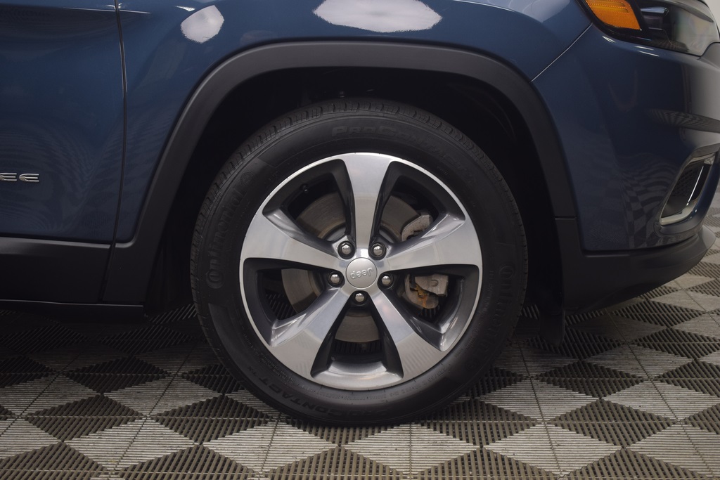 used 2019 Jeep Cherokee car, priced at $21,595