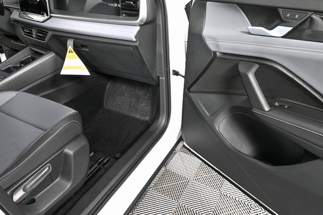 new 2025 Volkswagen Tiguan car, priced at $37,545