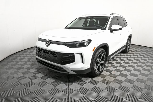 new 2025 Volkswagen Tiguan car, priced at $37,545