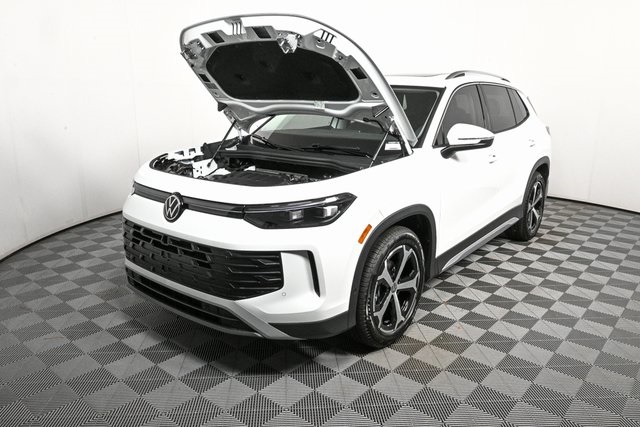 new 2025 Volkswagen Tiguan car, priced at $37,545