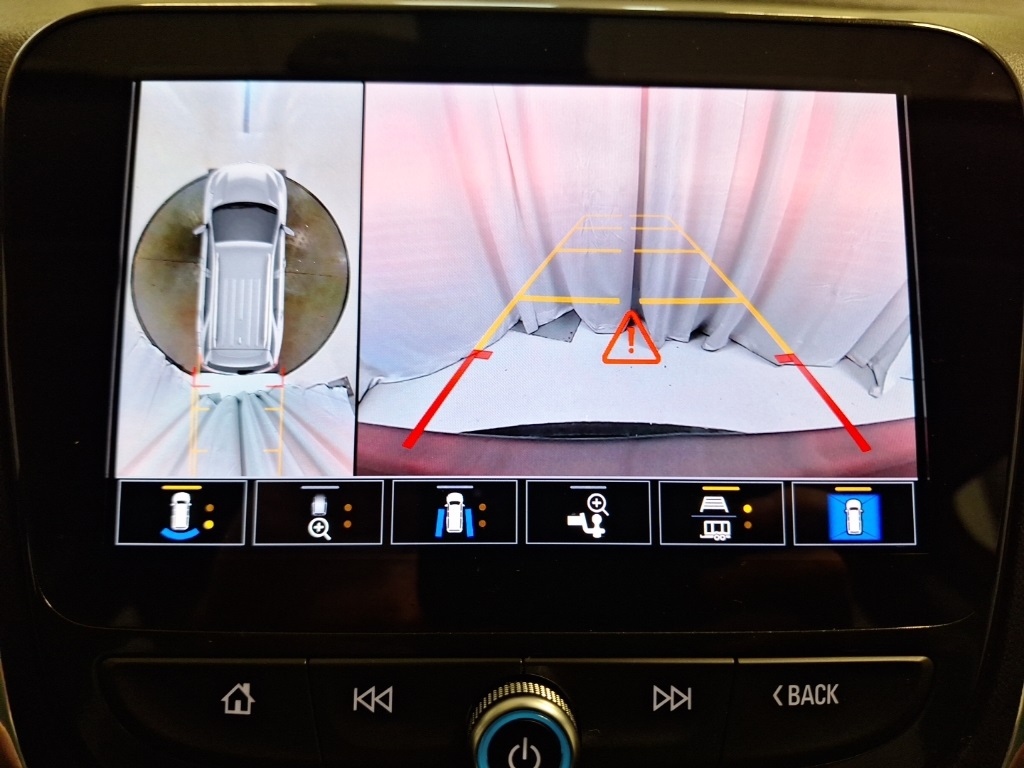 used 2023 Chevrolet Equinox car, priced at $27,207