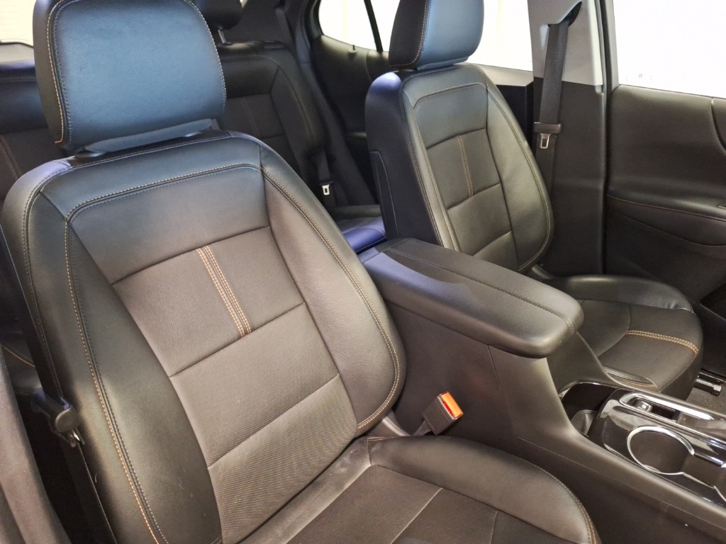 used 2023 Chevrolet Equinox car, priced at $27,207