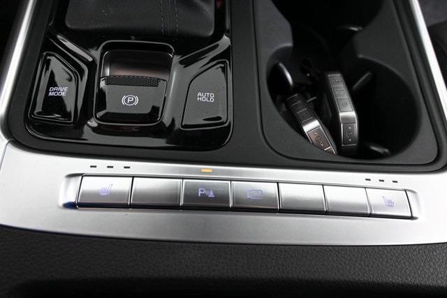 new 2025 Kia Carnival car, priced at $40,734