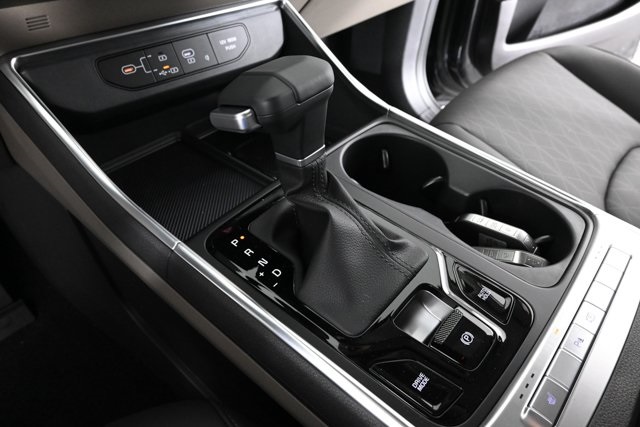 new 2025 Kia Carnival car, priced at $40,734