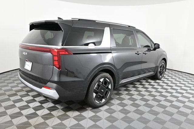 new 2025 Kia Carnival car, priced at $40,734