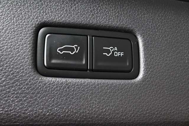 new 2025 Kia Carnival car, priced at $40,734