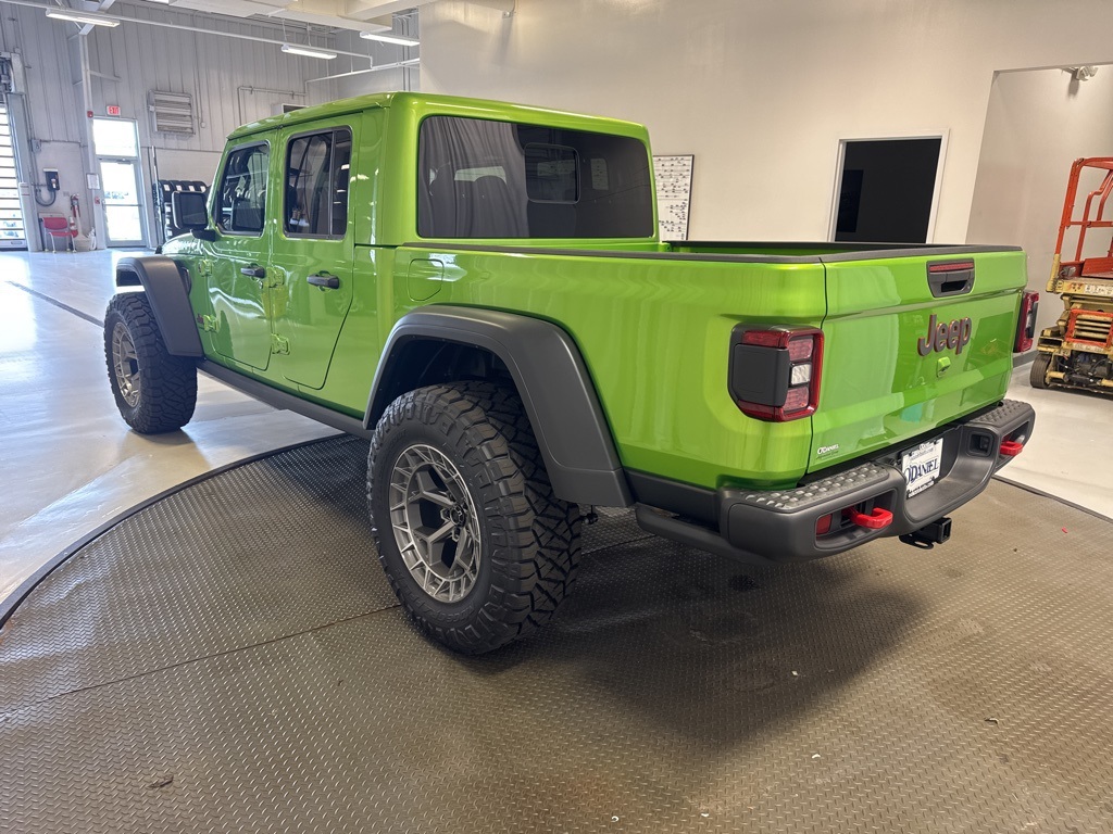 new 2025 Jeep Gladiator car, priced at $57,368
