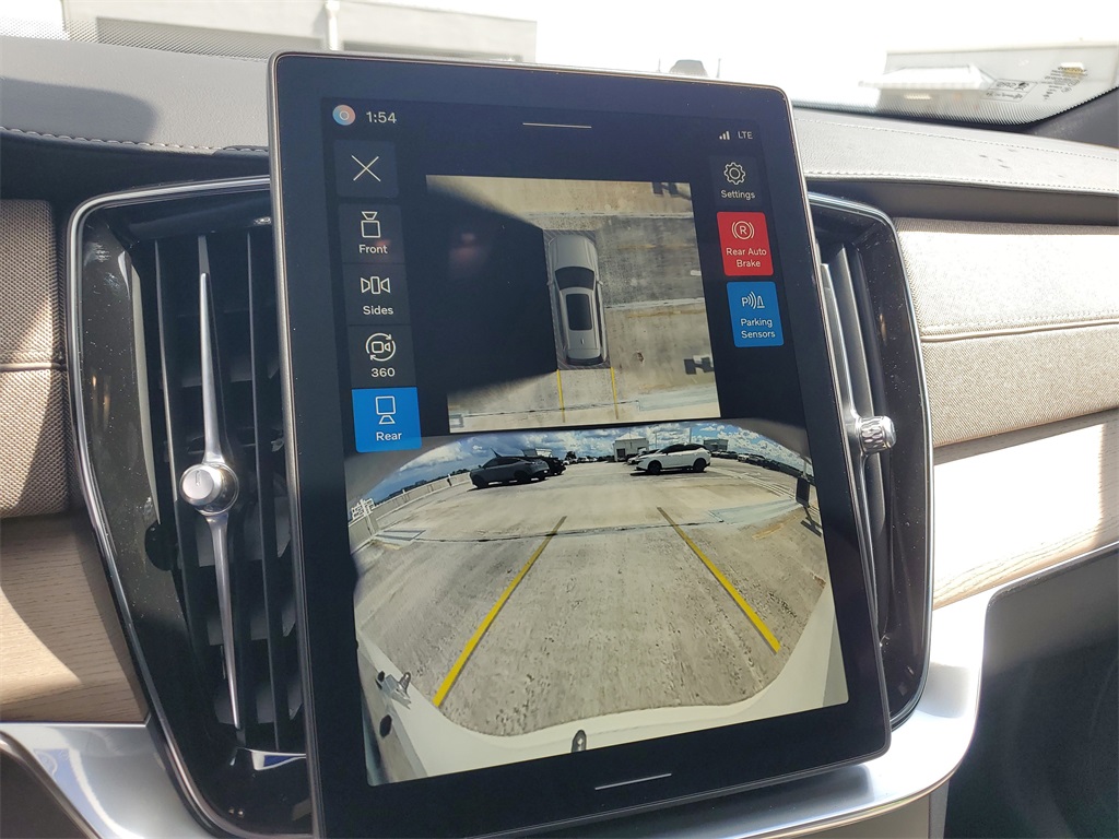 new 2026 Volvo XC90 car, priced at $73,455