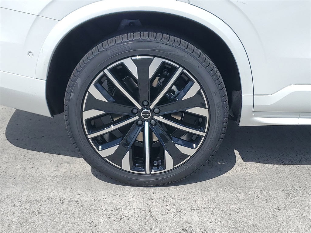 new 2026 Volvo XC90 car, priced at $73,455