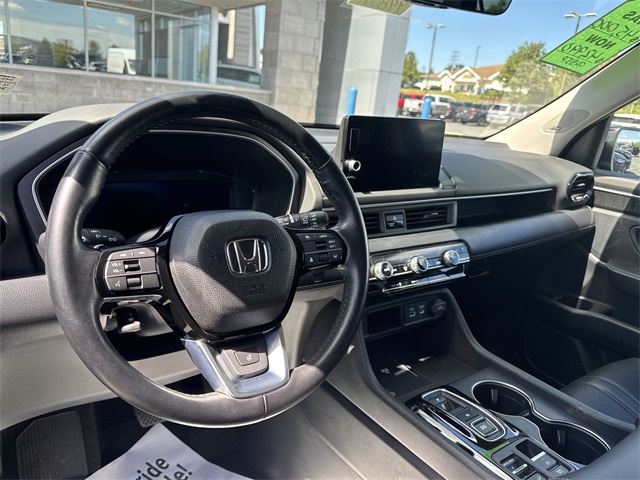 used 2023 Honda Pilot car, priced at $42,469